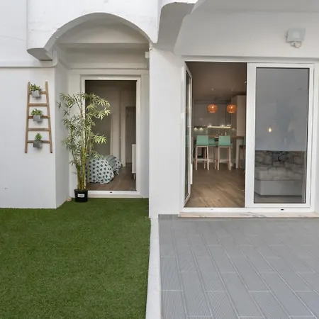 Apartment Oasis - Renovated Located In The Heart Of Ca